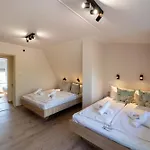 Harcsafogo Vendeghaz Villa